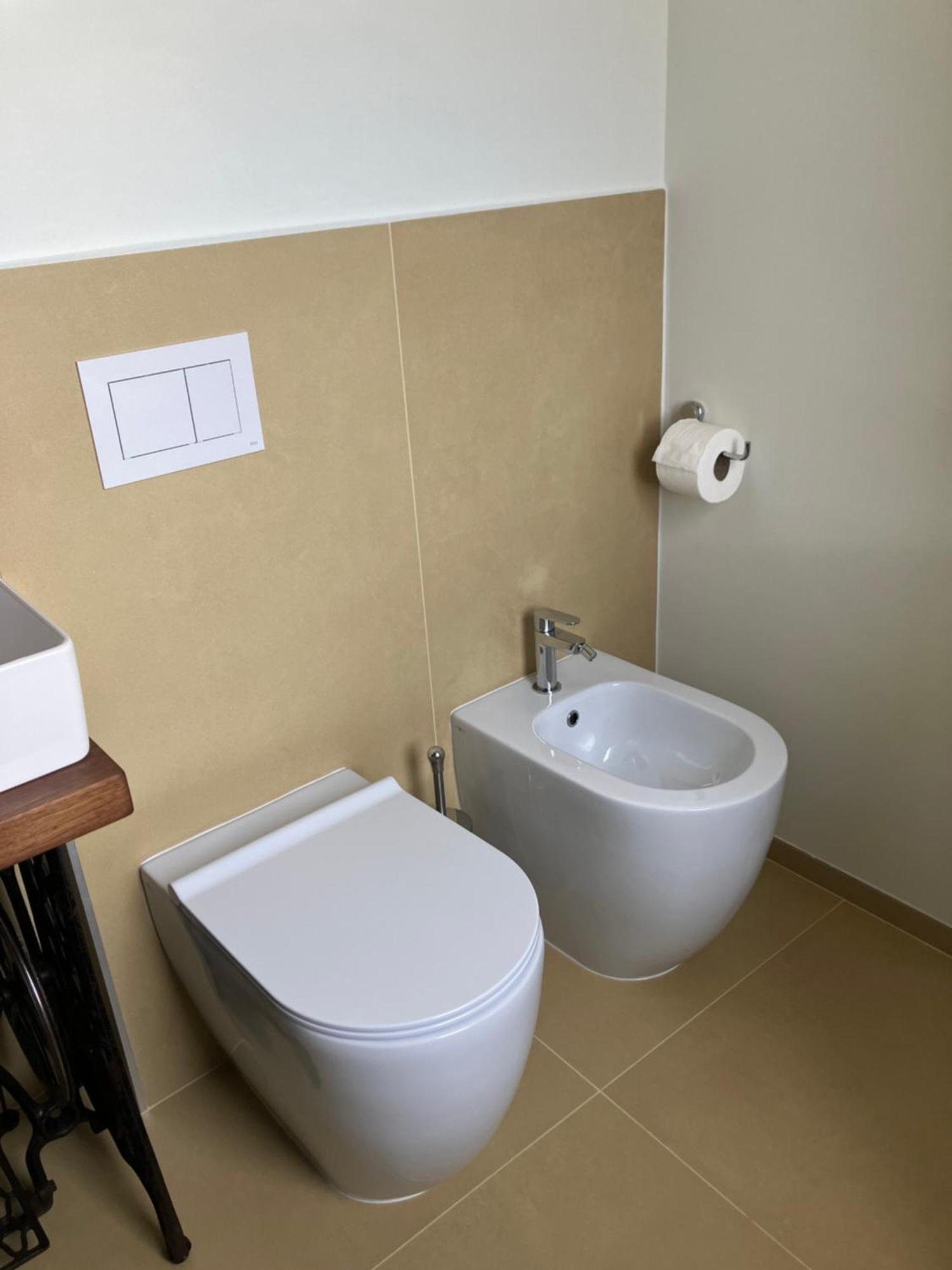 Aria Luce Mare Apartment San Bartolomeo Al Mare Bagian luar foto